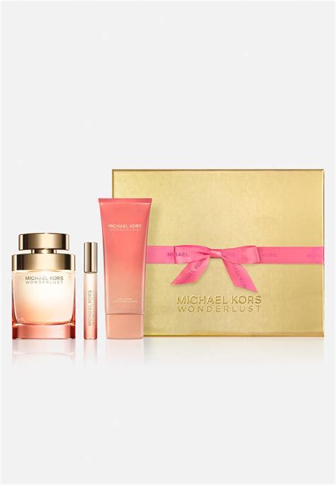 michael kors wonderlust discovery 3 piece gift set|Michael Kors wonderlust perfume set.